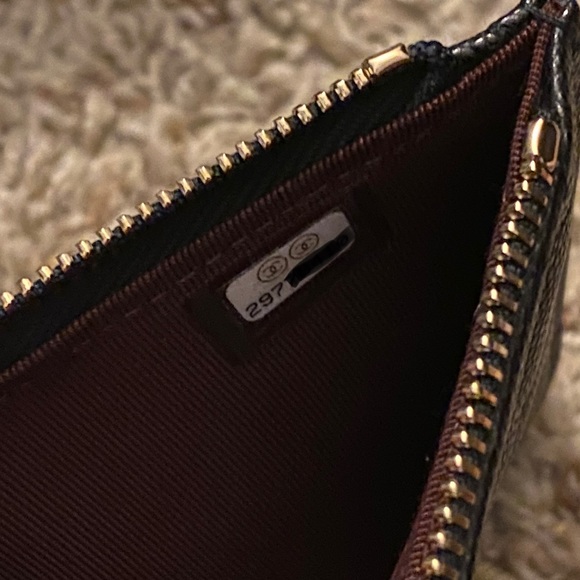 Chanel Phone Holder Wallet (20S) - Picture 5 of 9